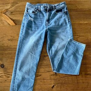 American Eagle High-Waisted Mom Jeans